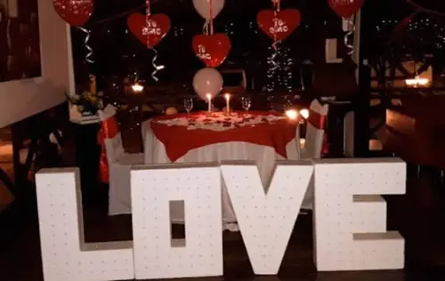 Cenas Románticas en Palestina | livecaldas.com